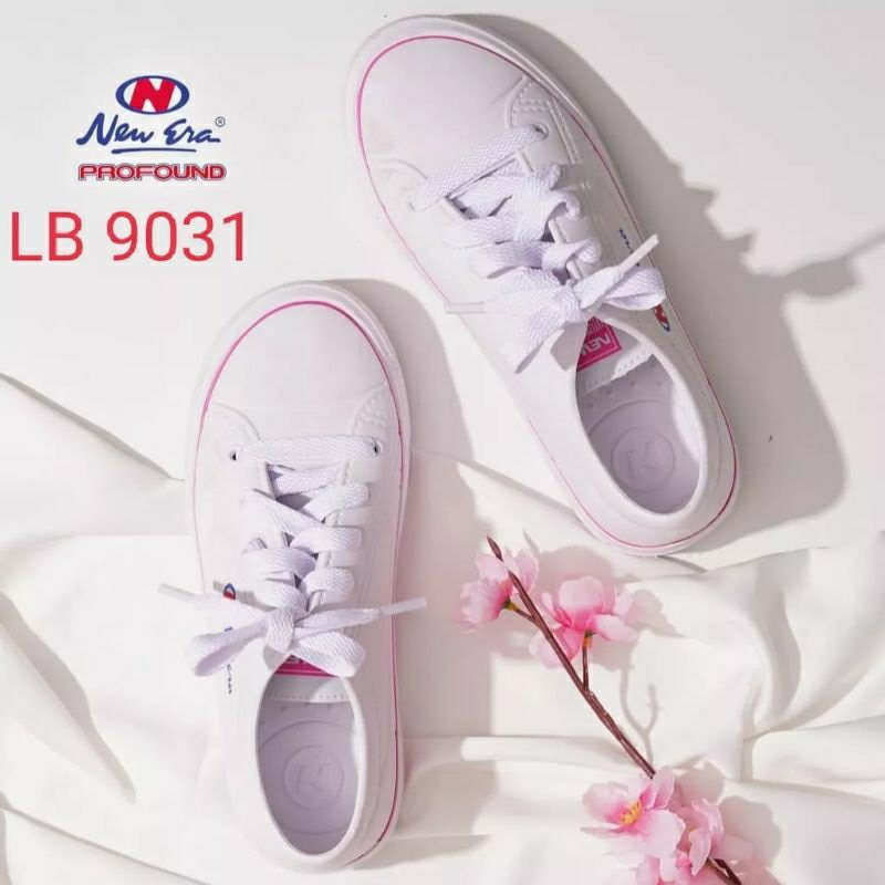Sepatu Wanita Putih Karet New Era LB-E9031 | 3549