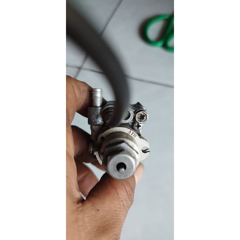 POMPA OLI ORIGINAL 3YR YAMAHA FIZR F1ZR FORCE1 POSWAN F1Z FIZ R Y100 Y110 SS1 SS2 TWO MALAYSIA POMP 