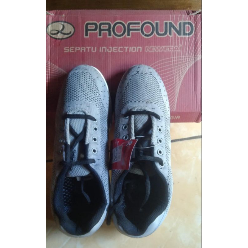 NEW - Sepatu New Era Profound Size 39