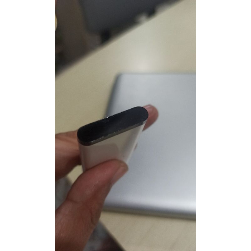 Apple remote macbook