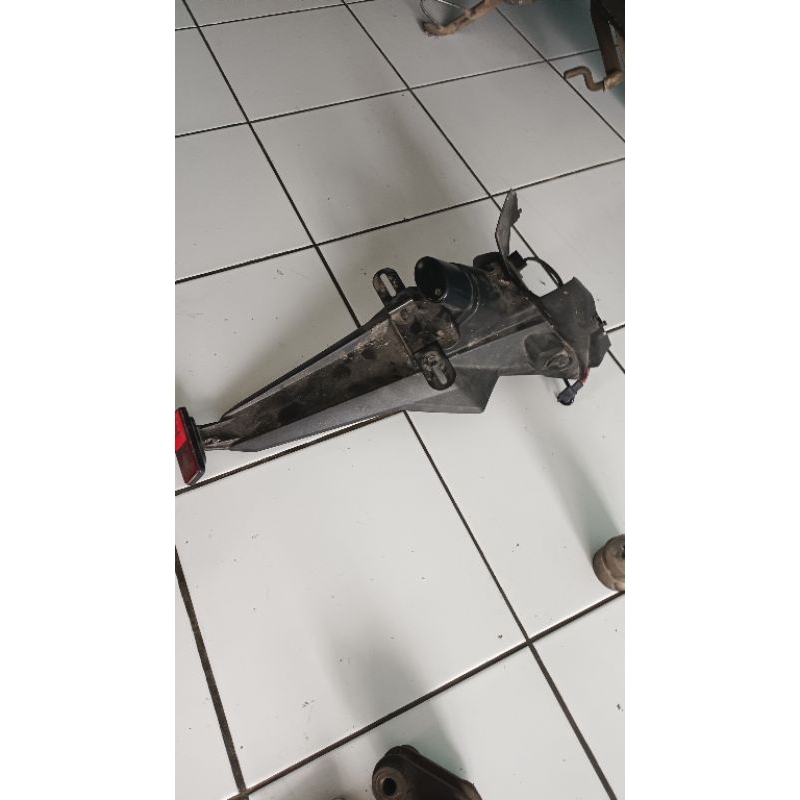 Spakbor belakang ninja 250 karbu original