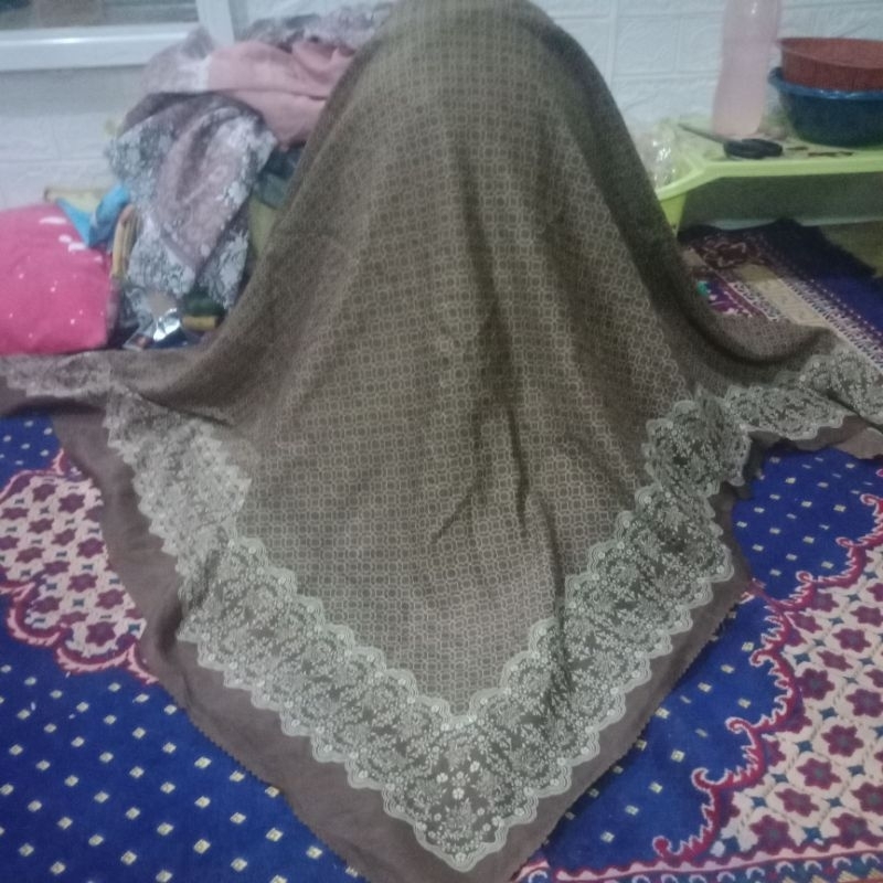 Jilbab voal denay rijek,  JUMBO.  50.000 dapat 3pcs