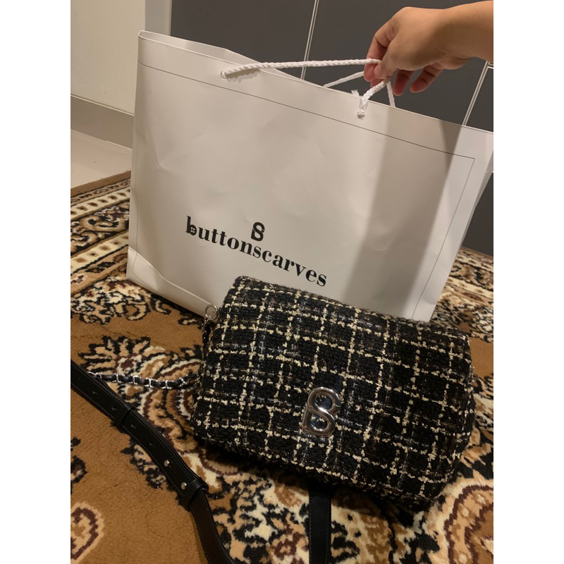 Buttonscarves Zoey Tweed Bag