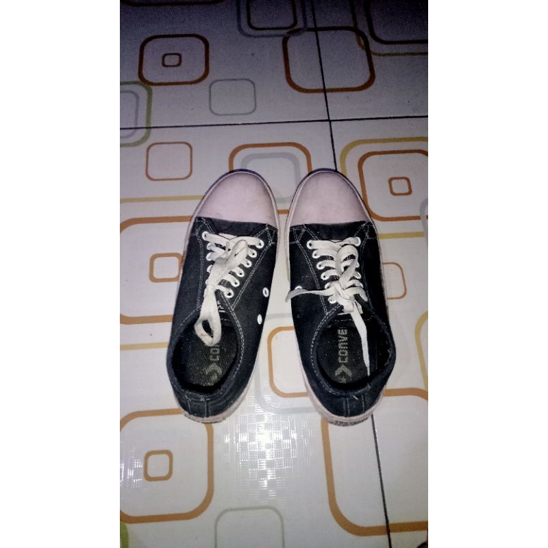 PL sepatu Converse