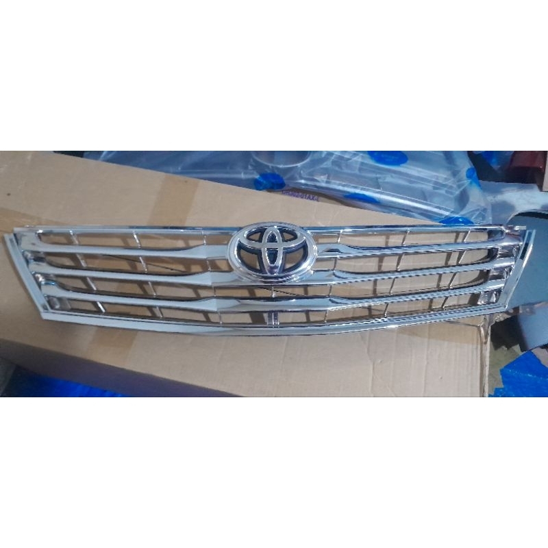 GRILL CHROME  INNOVA 2012,2013