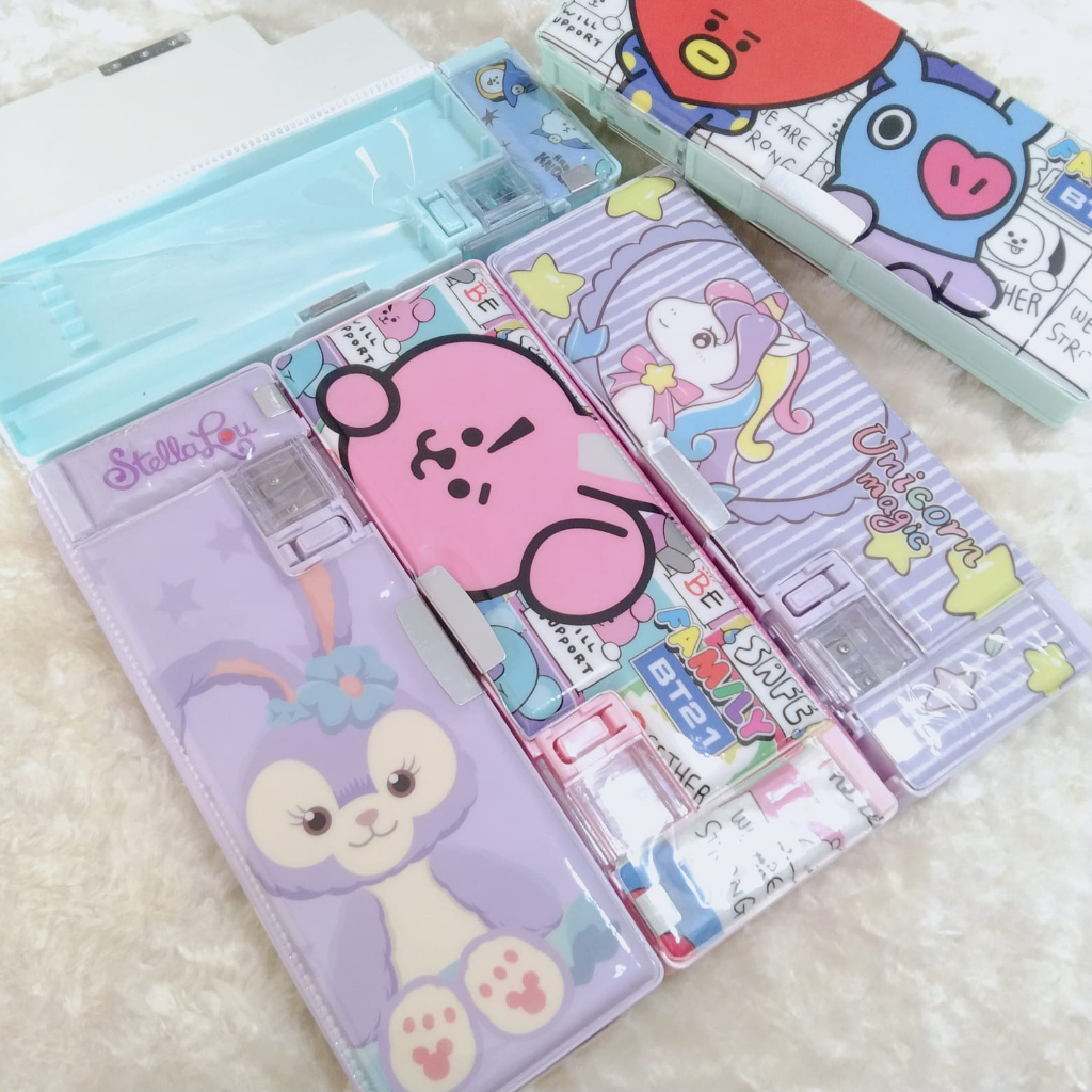 

KOTAK PENSIL / TEMPAT PENSIL MAGNET KARAKTER DUA SISI