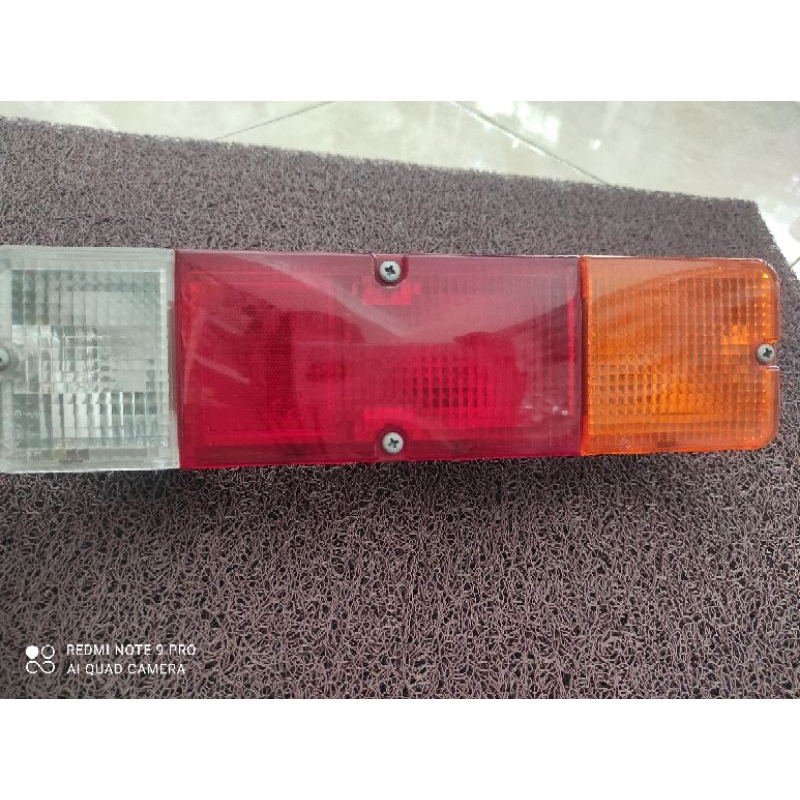 Lampu stop futura 1.5 original  ( 2pcs )