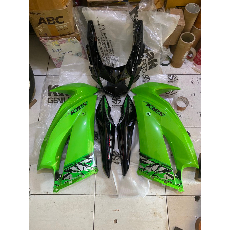Sepaket sayap batok body Ninja rr new batik hijau 2013 2014