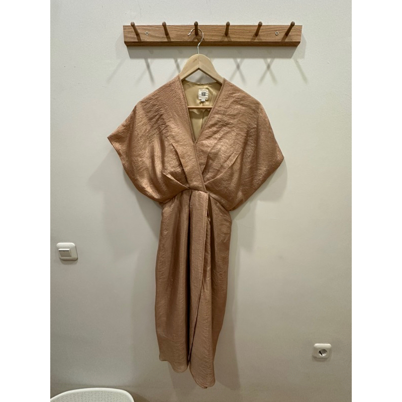 Preloved Pafon Giko Dress Champagne Gold Emas Gaun Pesta Wanita