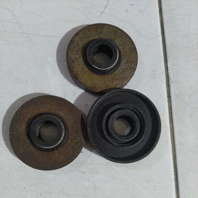 seal shock inova belakang, pulsar tabung belakang