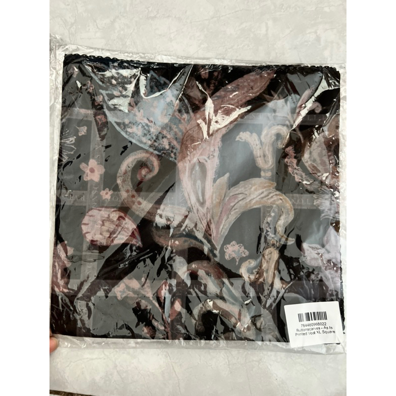 WAREHOUSE SALE BUTTONSCARVES