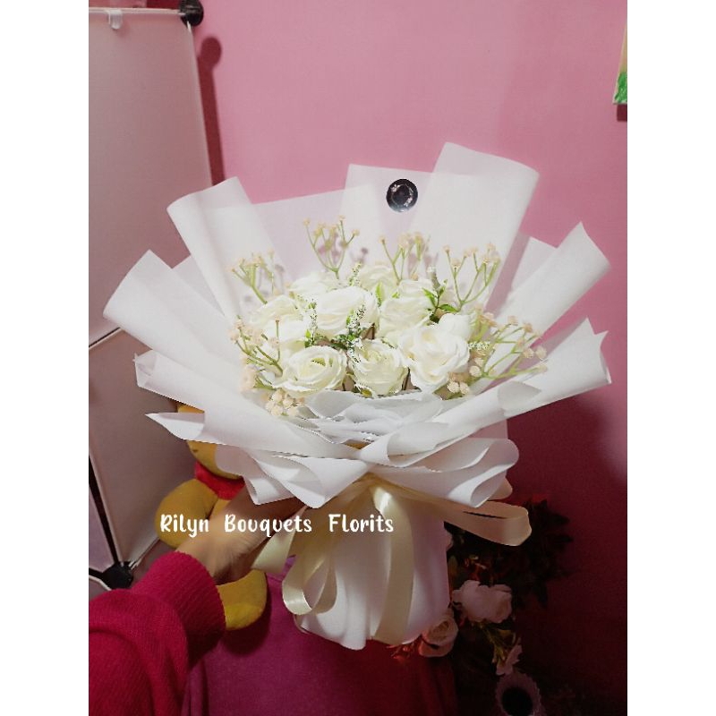 BUKET MAWAR PUTIH / BUKET BUNGA
