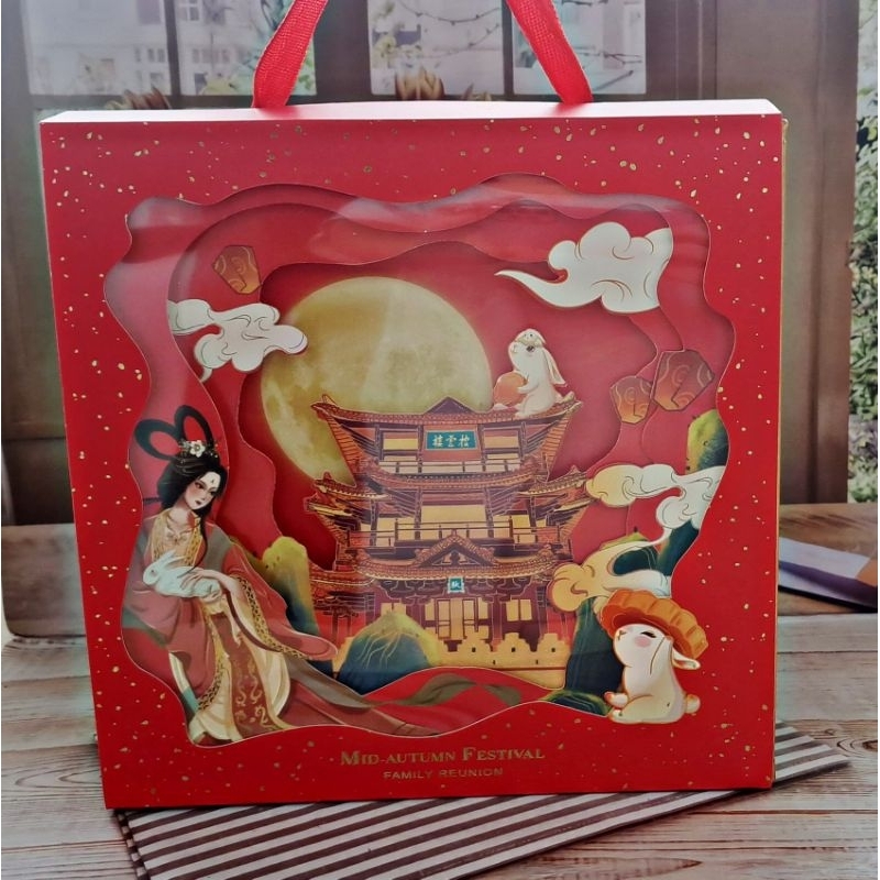 

mooncake premium 1box isi 4pcs + paperbag