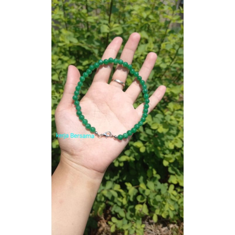 Gelang kaki batu giok