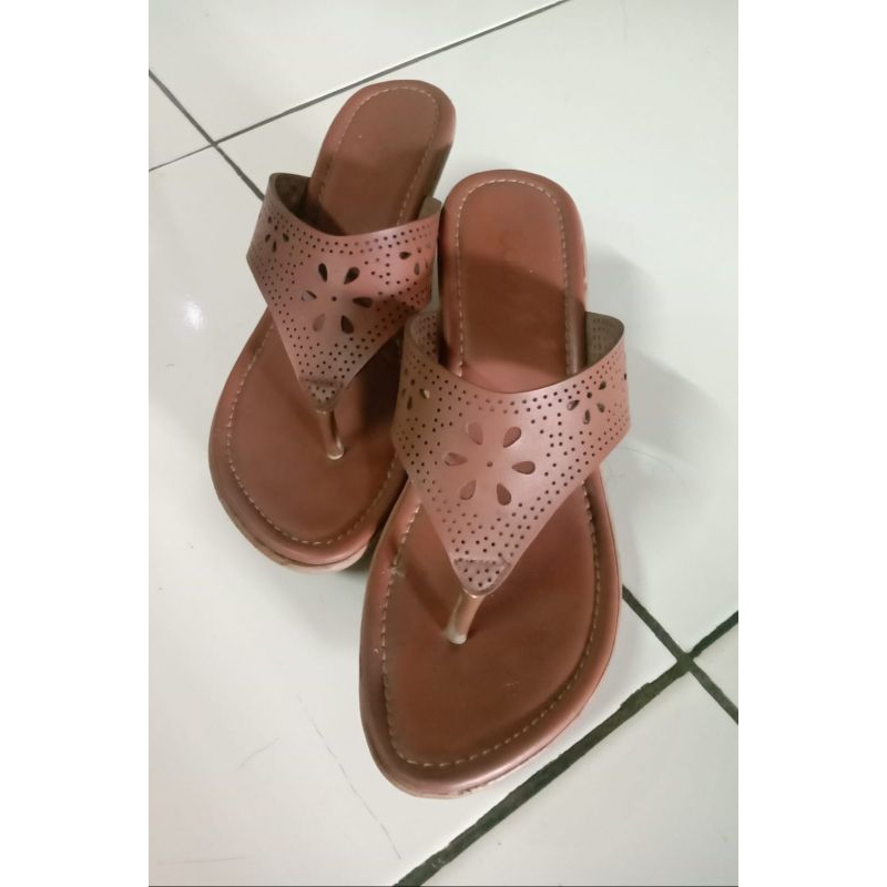 Sandal heels calbi preloved