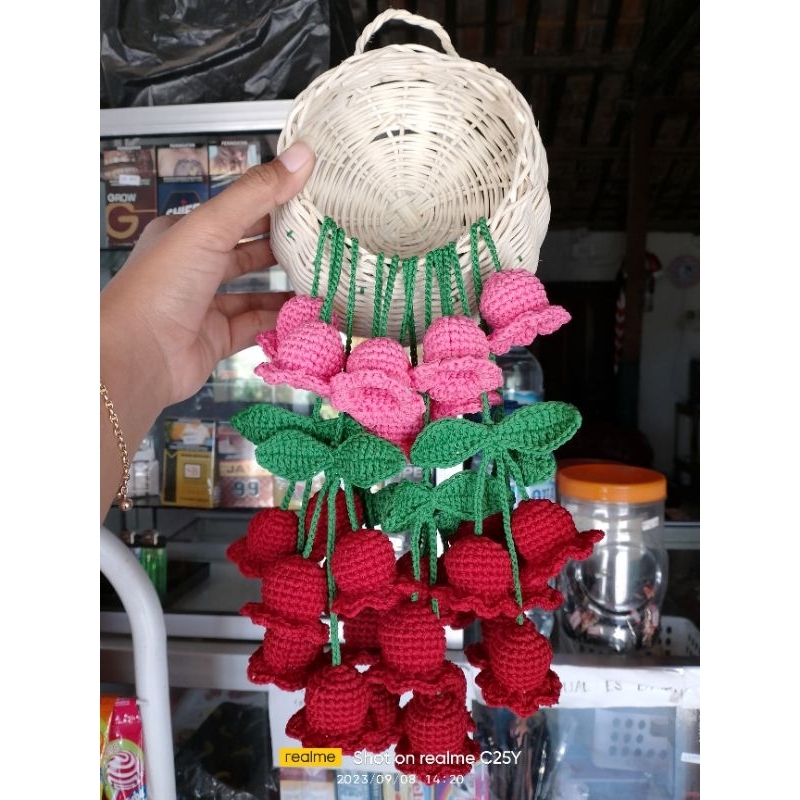 Hiasan Dinding Rajut