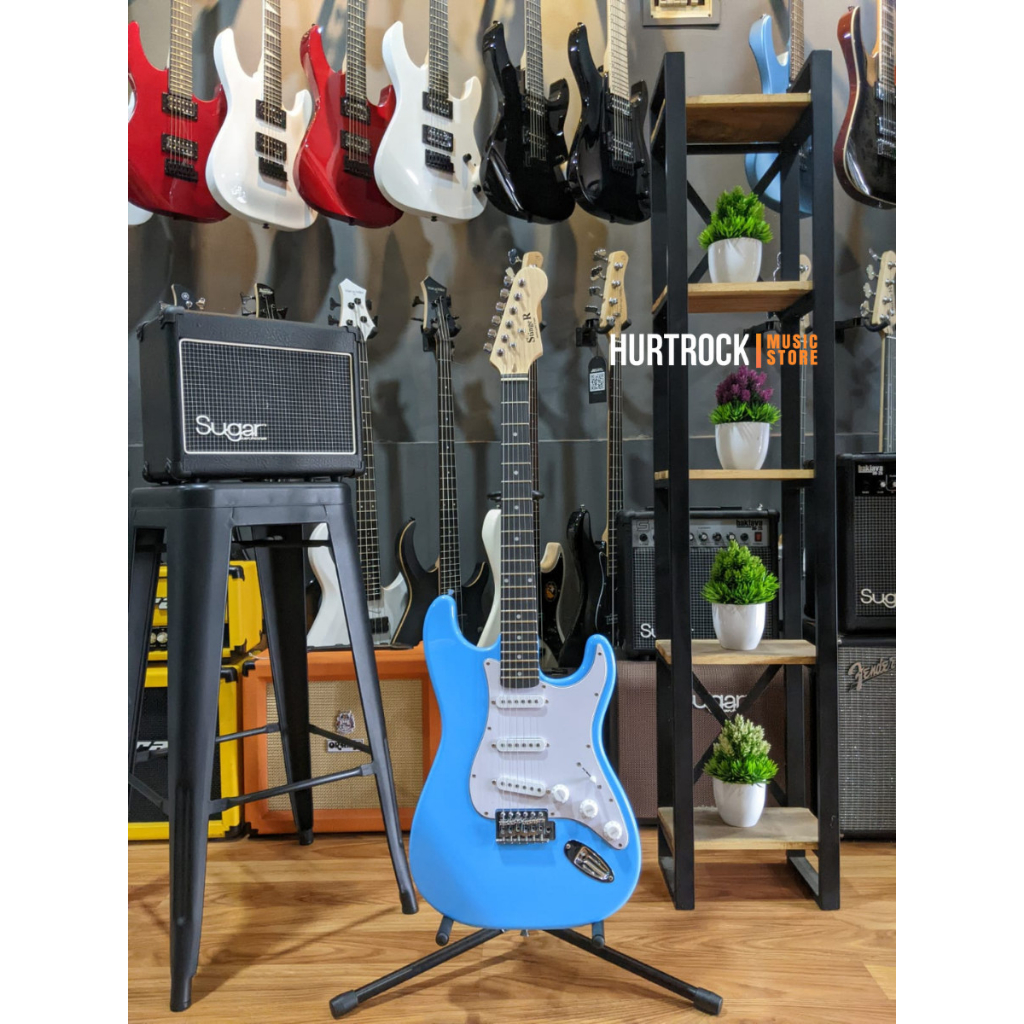 Stinger SST10 Stratocaster Model Electric Guitar Sky Blue