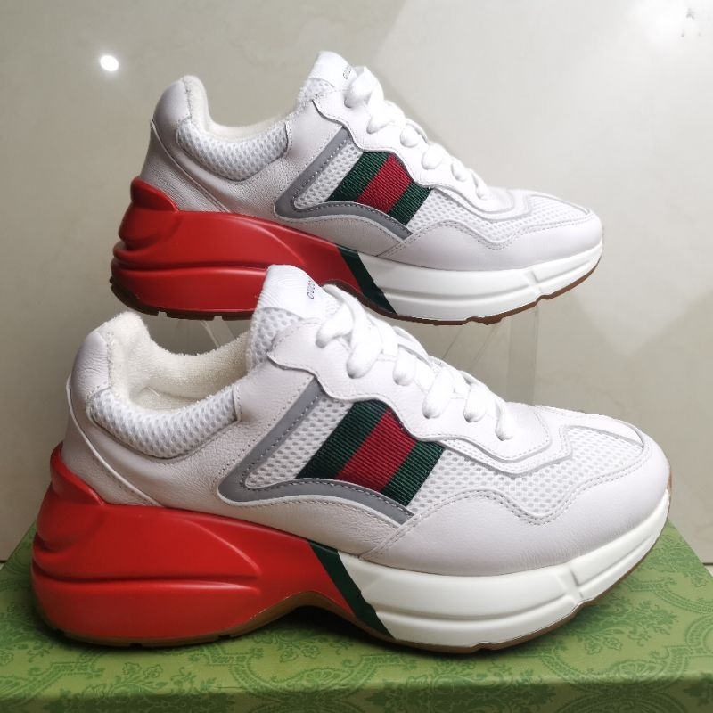 sepatu pria sneaker cowok putih strip men shoes run away rhyton