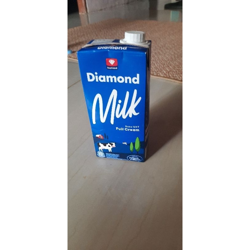 

Susu Diamond Milk UHT Fullcream 1 Liter