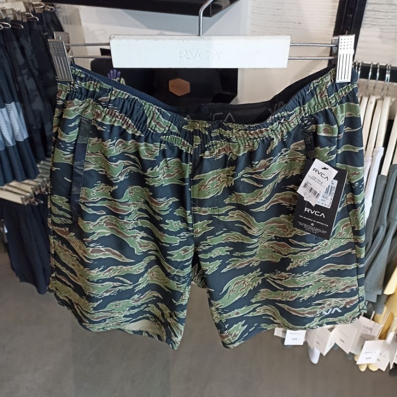 CELANA PRIA RVCA ORIGINAL YOGGER STRETHC