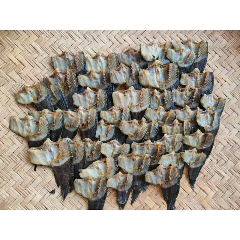 

Ikan asin garih papuyu 250 gram