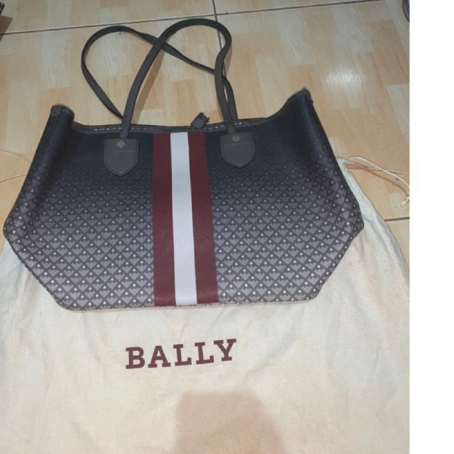 Bally tote bag preloved