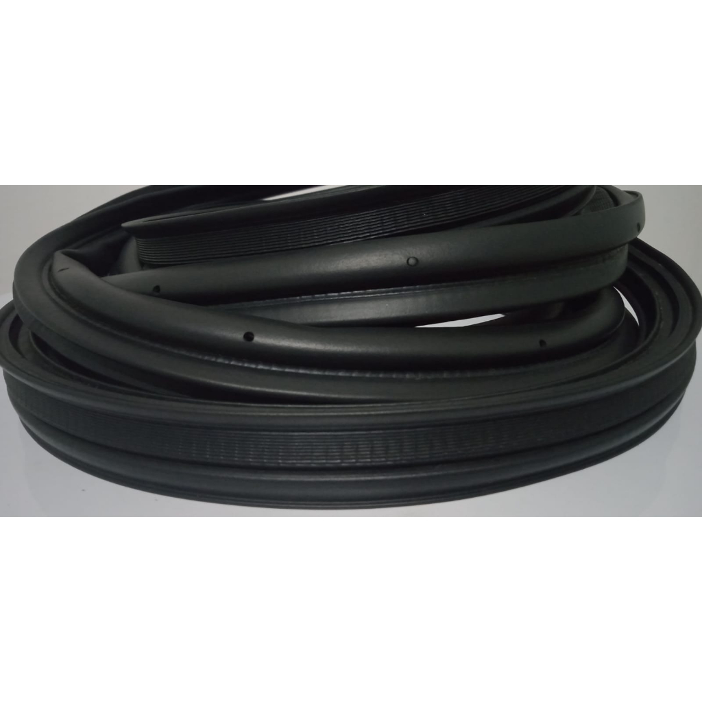 Karet Lis Peredam Pintu Bagasi Suzuki Grand Vitara