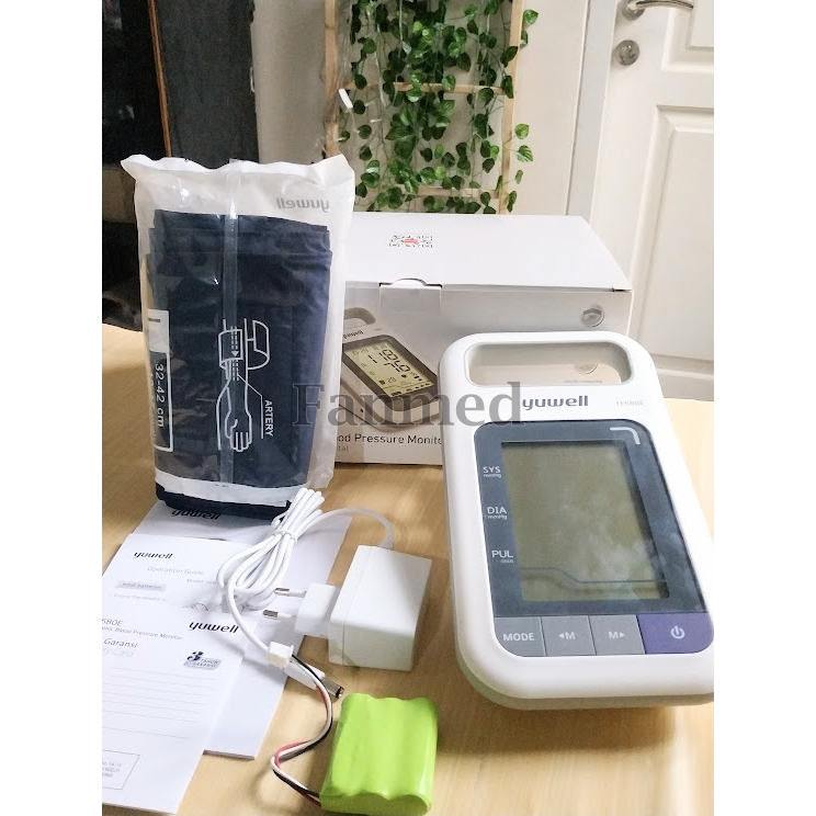 Tensimeter Tensi Digital Electric YE 680 E Yuwell