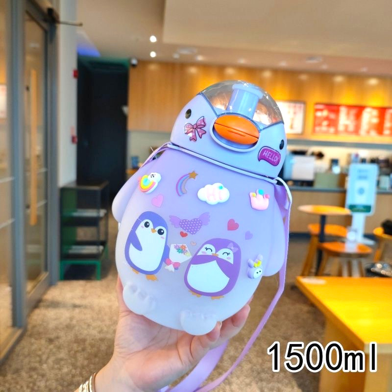 Botol Minum Anak Plastik 1500ml Karakter Penguin Tali Sedotan Sticker