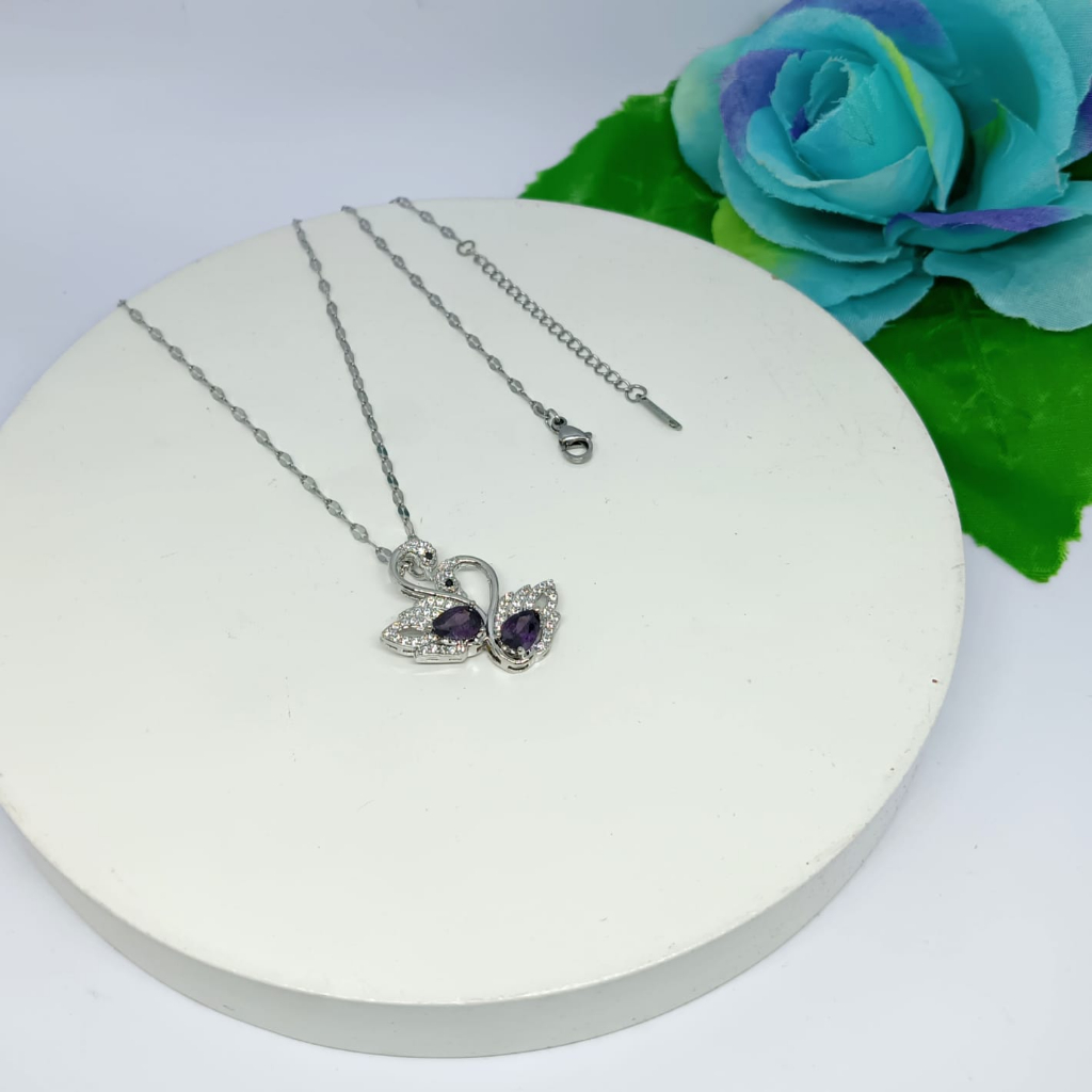 KALUNG TITANIUM SWAN ANGSA PERMATA UNGU FASHION KOREA ANTI KARAT ANTI LUNTUR