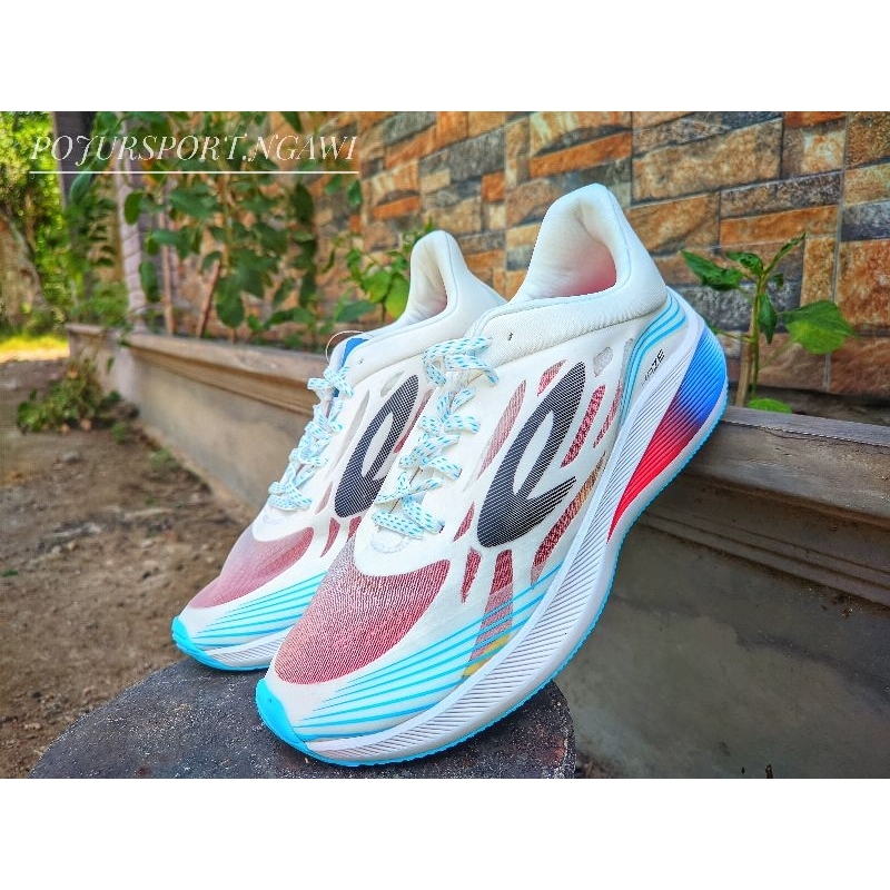 SEPATU RUNNING 910 NINETEEN  HAZE VISION ( PRODUK 100℅ ORI)