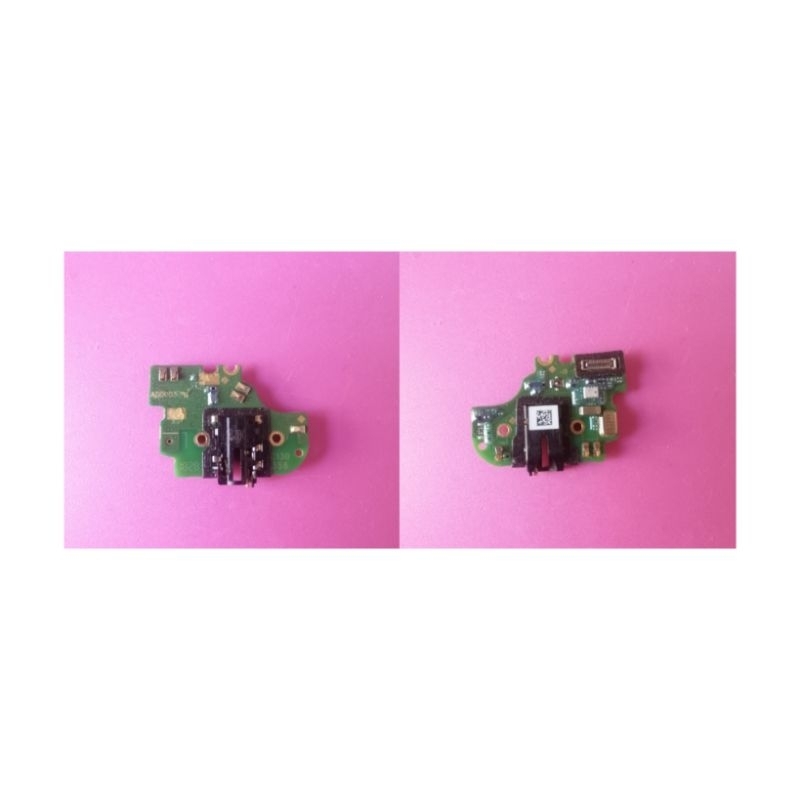 papan mic dan headset oppo a3s