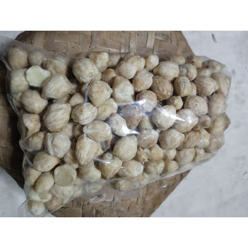 

kemiri utuh dan pecah