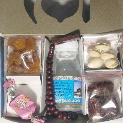 

Paket Oleh-Oleh Haji Dan Umroh/Paket Pistachio 1B
