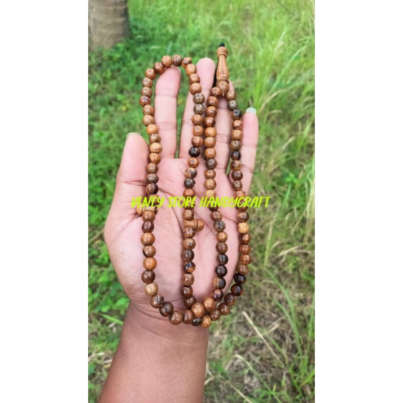 tasbih gaharu wangi 99 butir tasbih kayu gaharu asli tasbih gaharu asli kalimantan tasbih gaharu 33 