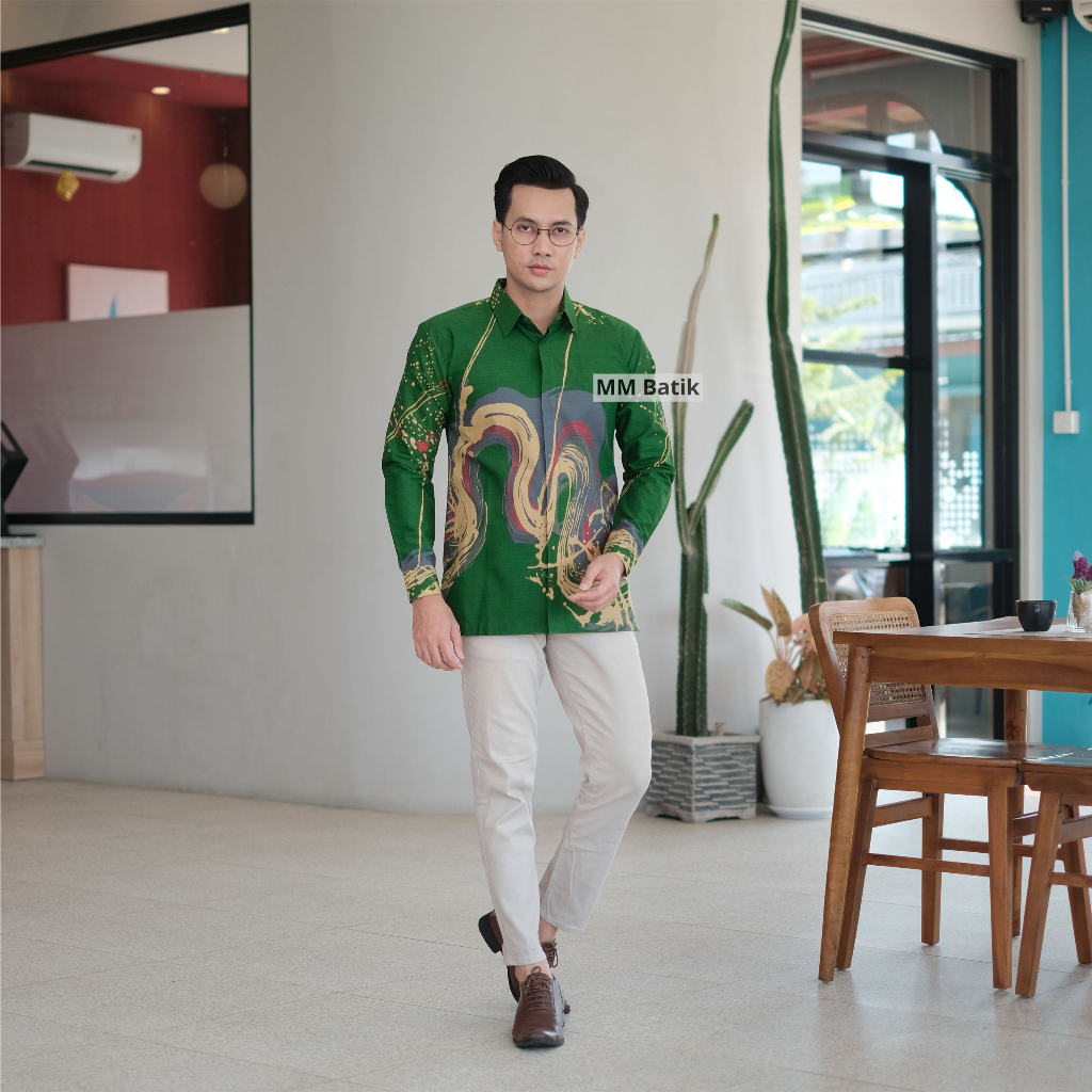 KEMEJA BATIK PRIA SLIM FIT KUASAN HIJAU [MM056]