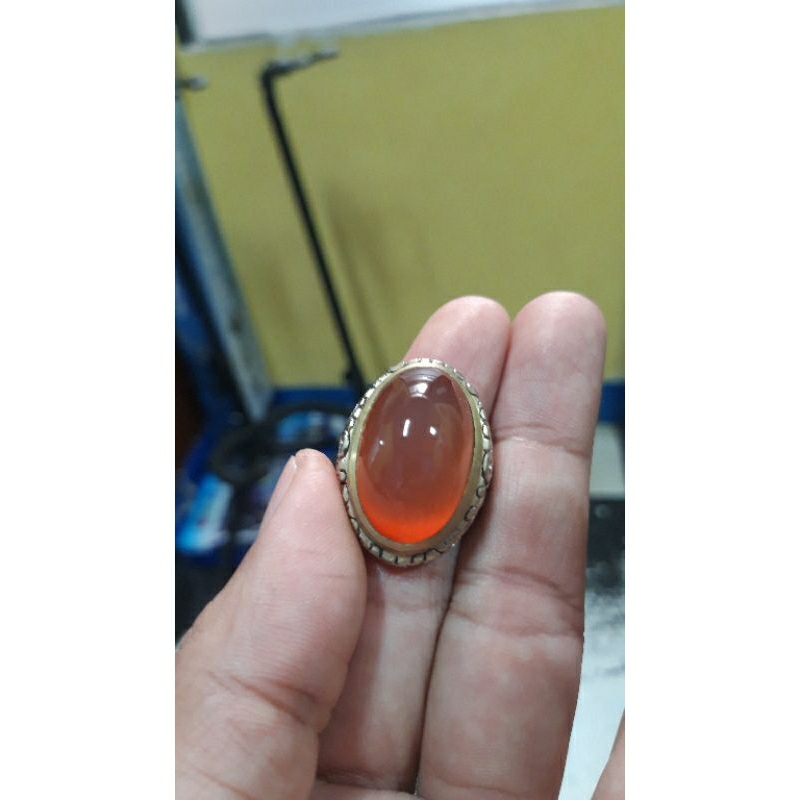 cincin batu anggur nukleus alas orange reddis