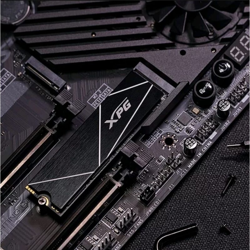 SSD  2TB Adata XPG Gen4