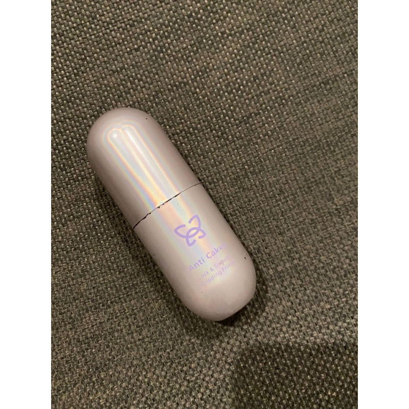 ❌sold❌ Preloved Mother of pearl MOP Anti Cakey Gripping Primer