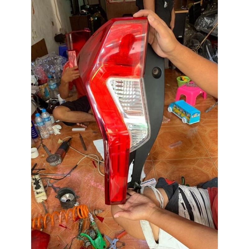 Stoplamp Lampu Belakang All New Pajero Sport Exceed 2017 2018 2019 2020 2021 Original