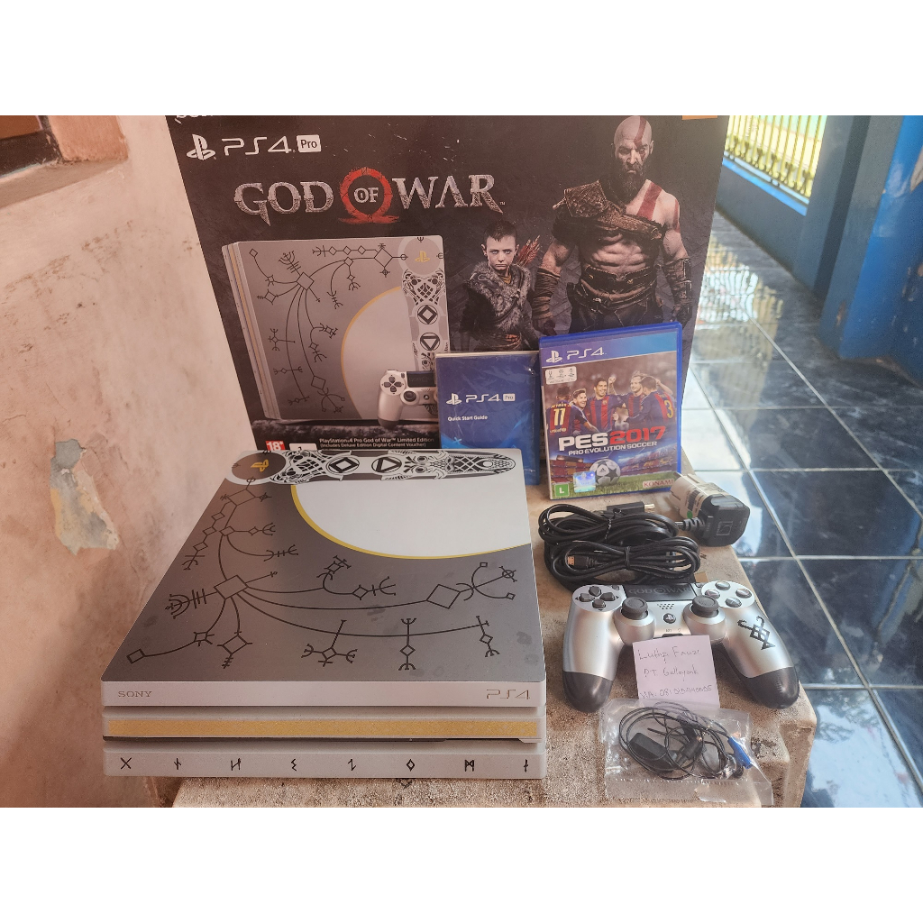 PS 4 PS4 Pro 1TB God of War Limited Edition Fullset 02