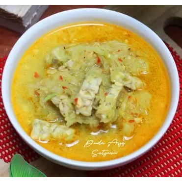 

Sayur Labu Siam Udang Rebon-Sayur Santan / Masakan Matang Siap Makan