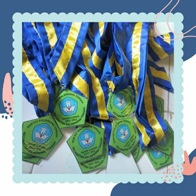 Kalung/Gordon Wisuda