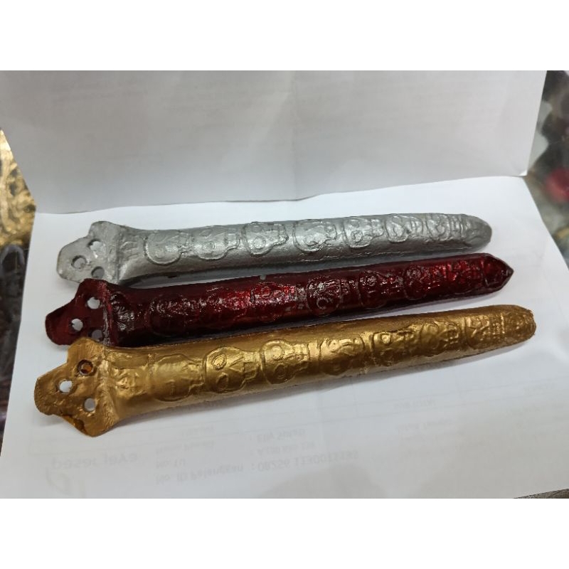 madat T9 warna merah. hitam & putih