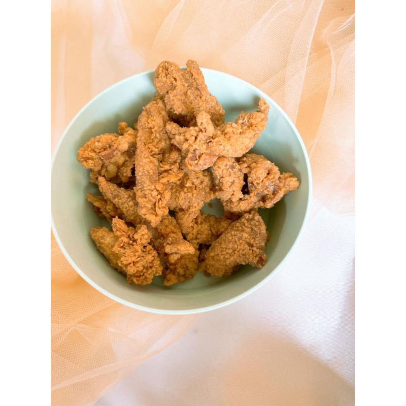 

cemilan / makanan ringan / snack / kulit crispy asin / original