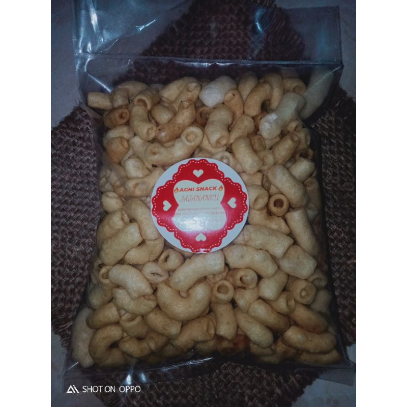 

makaroni gurih 250gram