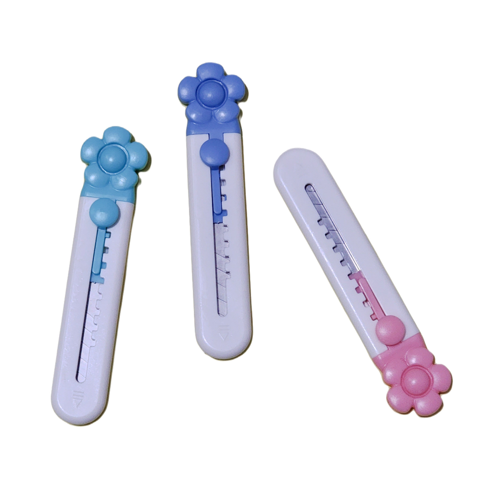 

Utility Knife / Cutter Fancy DL-3057