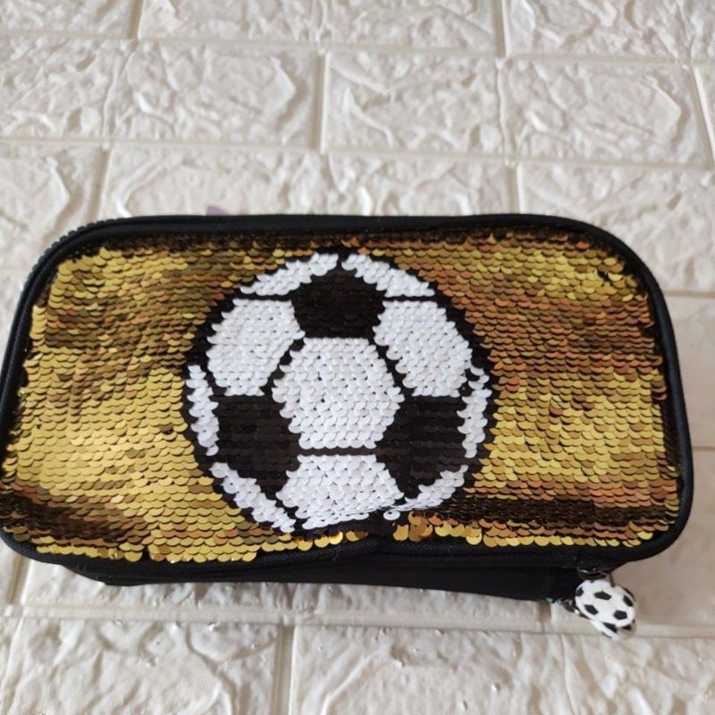 

Tempat Pensil Sequin Bola