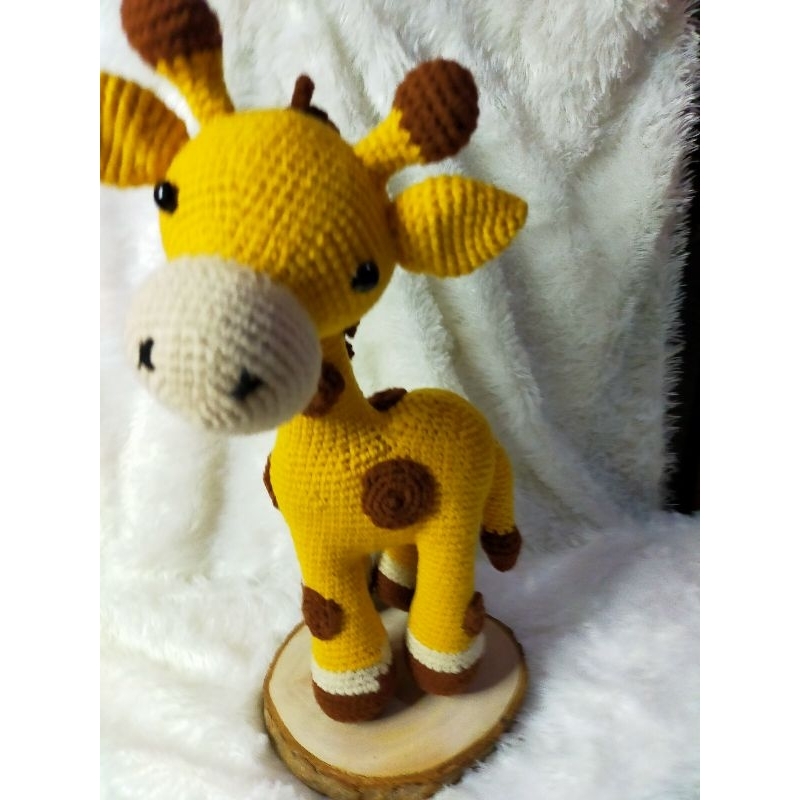 Boneka amigurumi giraffe