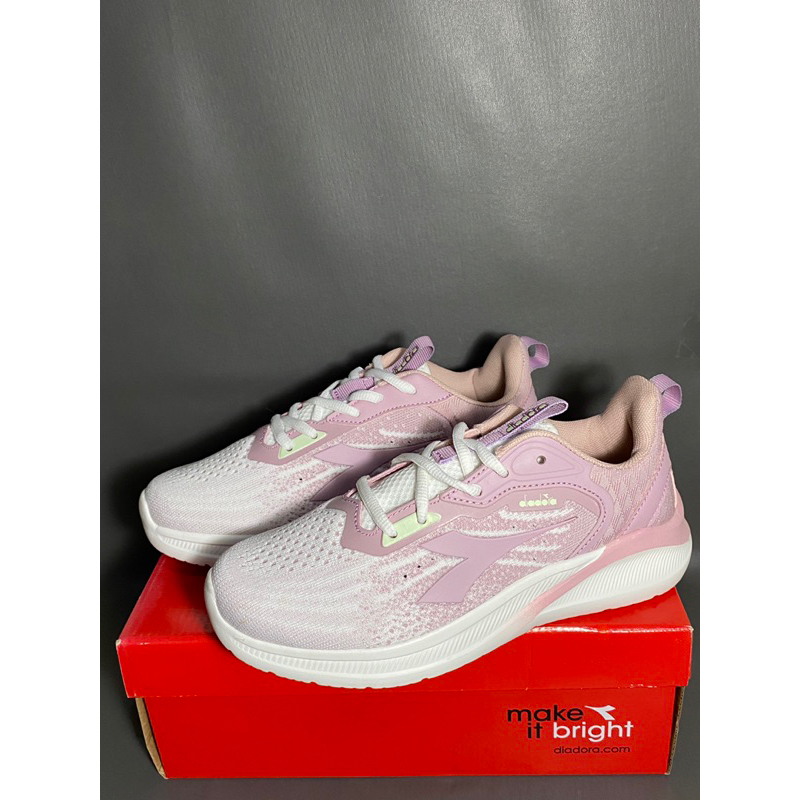 Sepatu Diadora Finley Pink